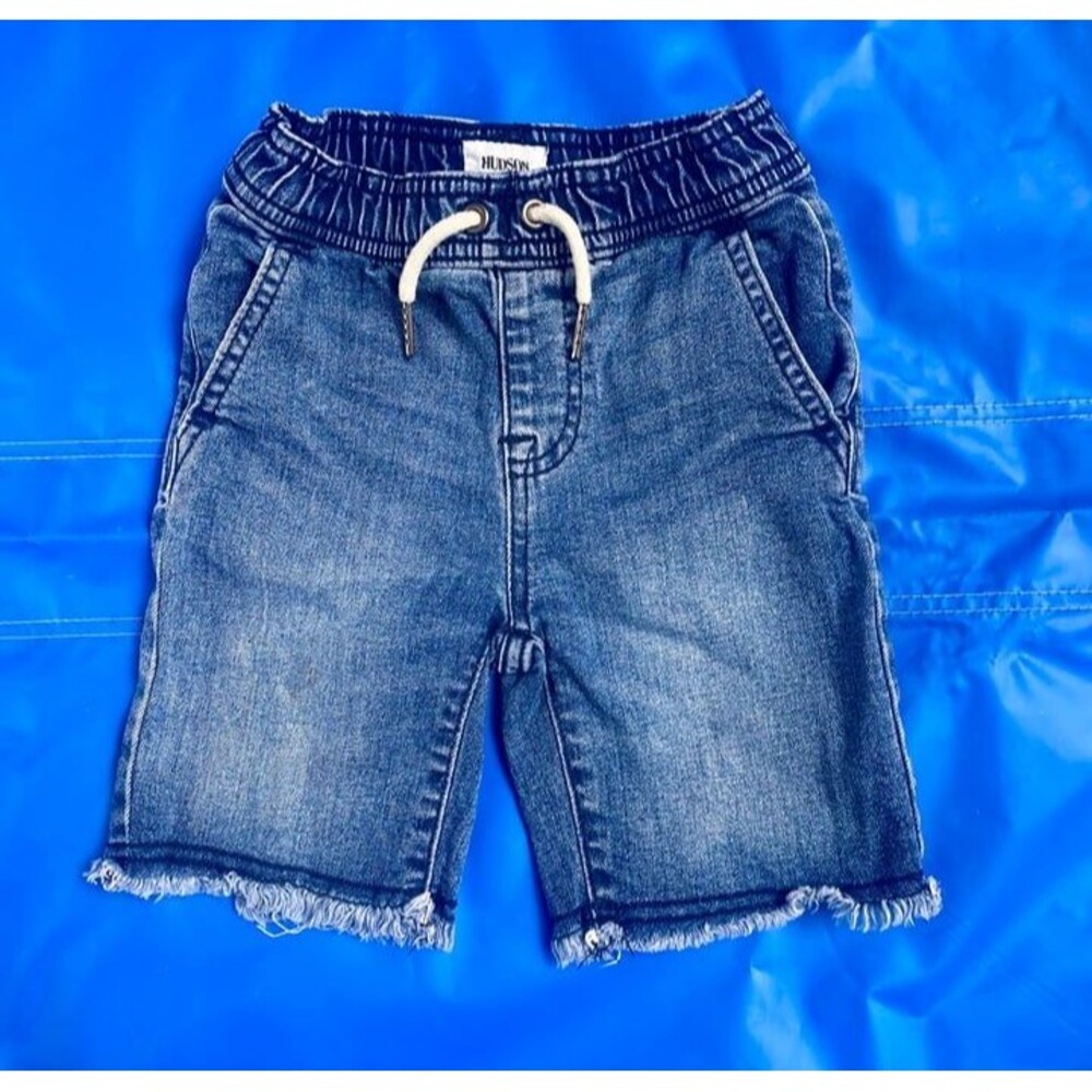 Hudson Kids Denim Pull-On Shorts Fringe Drawstring Pockets Elastic Waist Size 4T